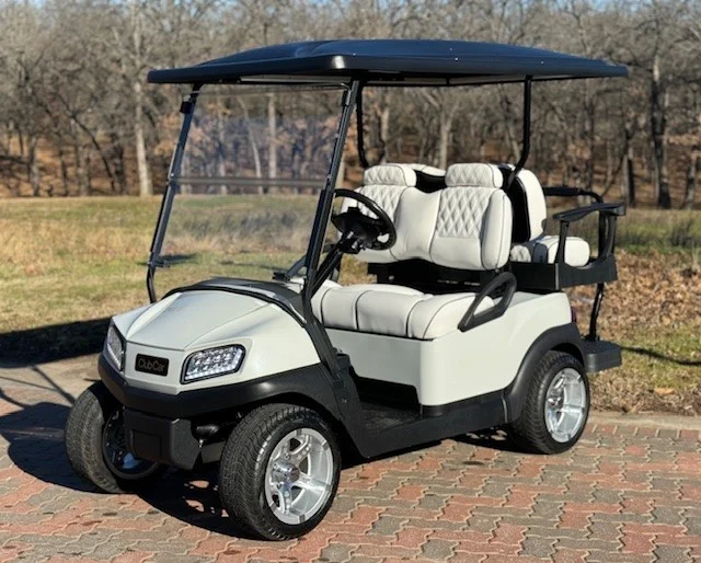 2018 4 Passenger Club Car Electric Tempo Golf Carts for Sale (White) (1)