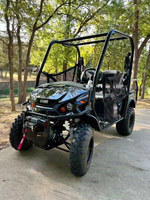 2024 E Z GO Express S4 4x4 4 Passenger Lifted Electric Golf Carts for Sale44 (9)